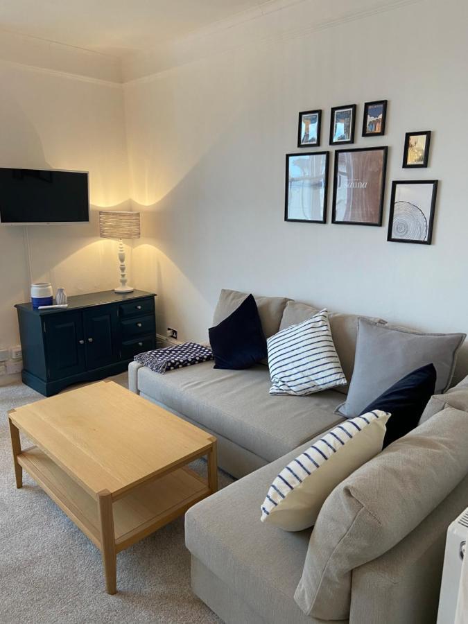 Centrally Located, Comfortable Apartment Near Station, Beach And North Laines Brighton Exterior photo